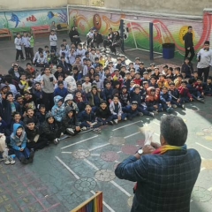 شعبده بازی روز دانش آموزدبستان شیخ محمد خیابانی-1404